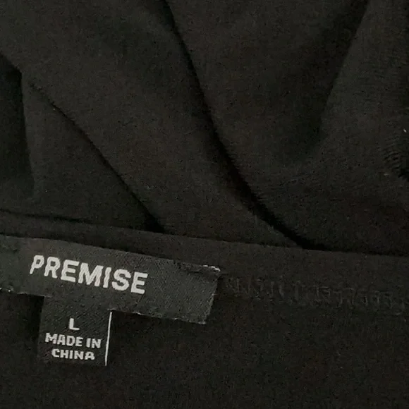 black women's top with bell sleeves and a tie-front hem - Picture 3 of 6